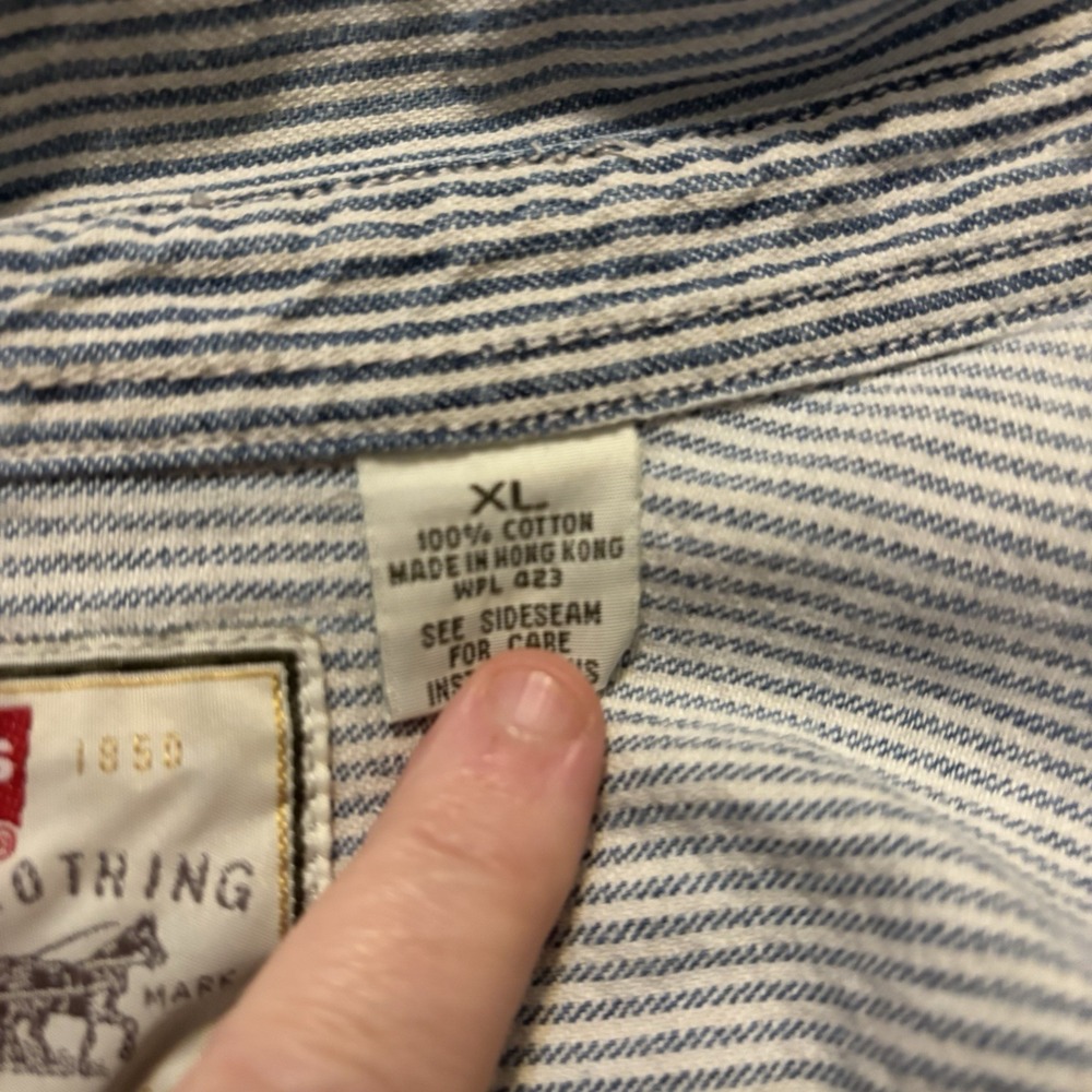 1996 Levi's Men's XL Blue Denim Stripe Long Sleeve Button Up, Shirt, 100% Cotton - Picture 6 of 7